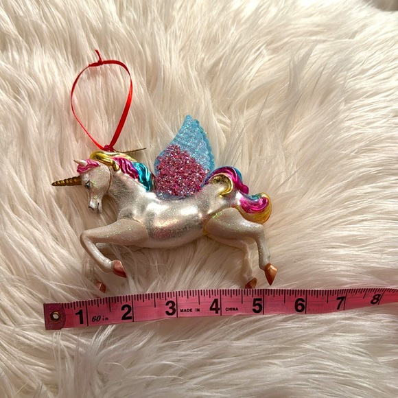 UNICORN CHRISTMAS ORNAMENT
Glass Glitter NWT 2017 PEGASUS ALICORN RAINBOW COLORS - Picture 4 of 4